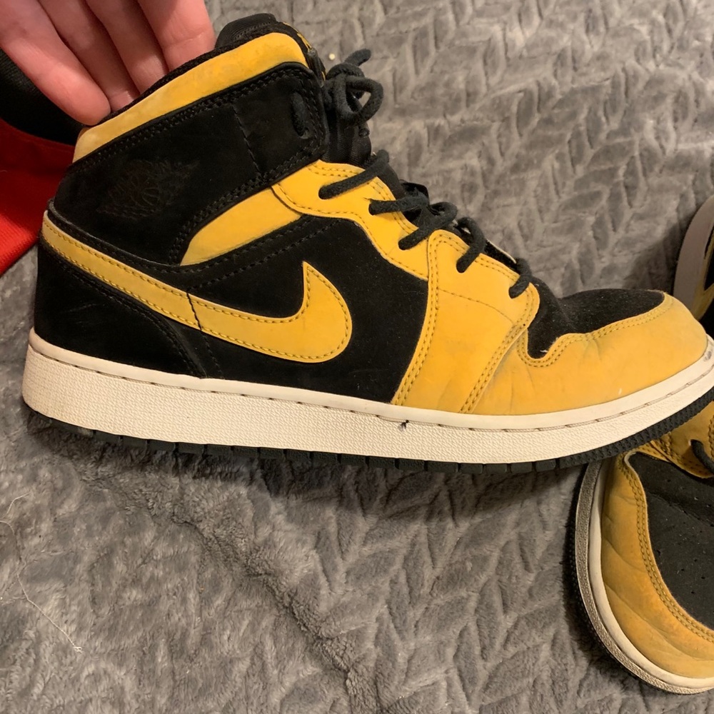 Jordan’s - Picture 2 of 2